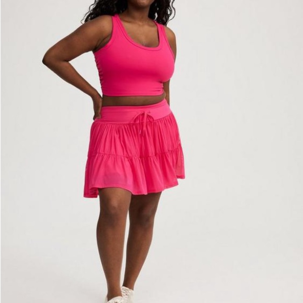 Torrid Mesh Ruffle Active Skirt with Bike Short - Size 2